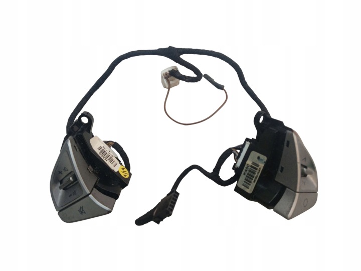PRZYCISKI MULTIFUNKCJI of the steering wheel HYUNDAI IX20 96700-1K400 96700-1K300