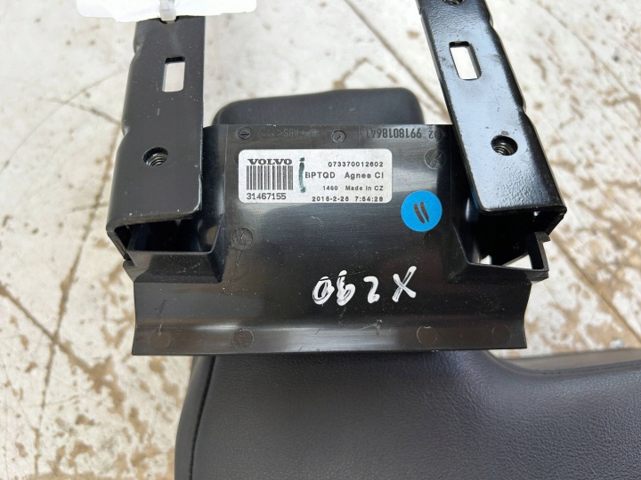 VOLVO XC90 FORSCHHINTERE 31467155 10
