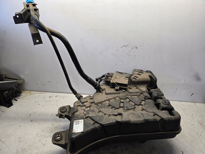 OPEL ASTRA K KOMBI LIFT Behälter Pumpe ADBLUE 42721599