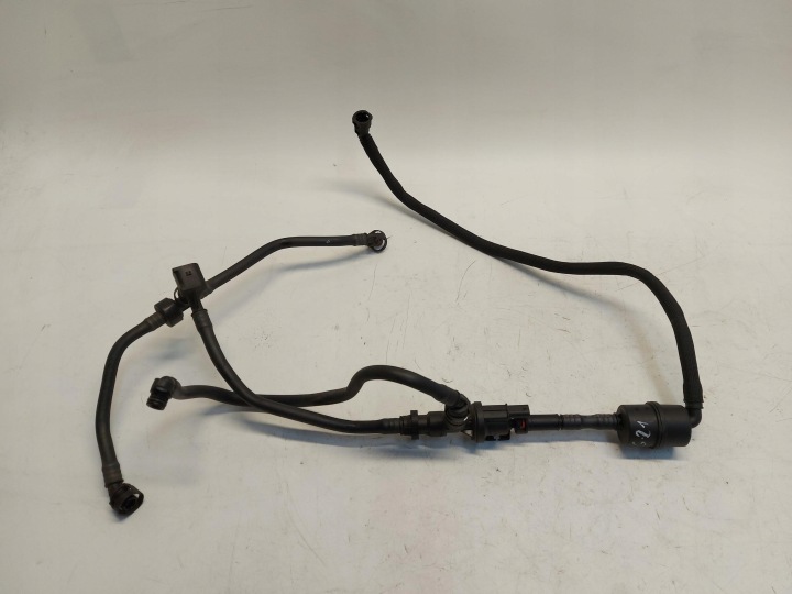 BMW G21 G20 Kombi 330e Vanne Conduit pieces tuyaux odpowietrzajacy par Carburant