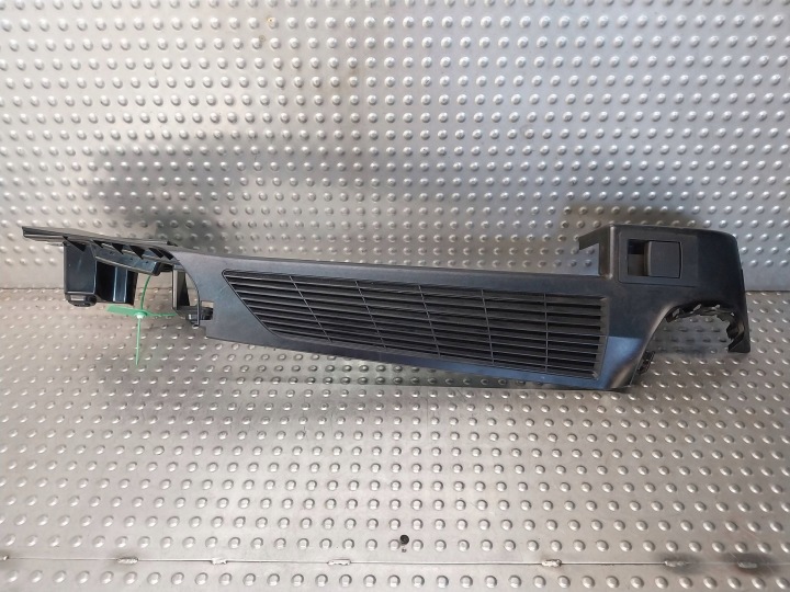 kryt BOCZKA kufru pravá 9168484 BMW F11