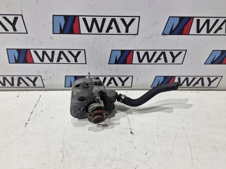 6788838 BMW E84 E90 E91 E92 servo pump