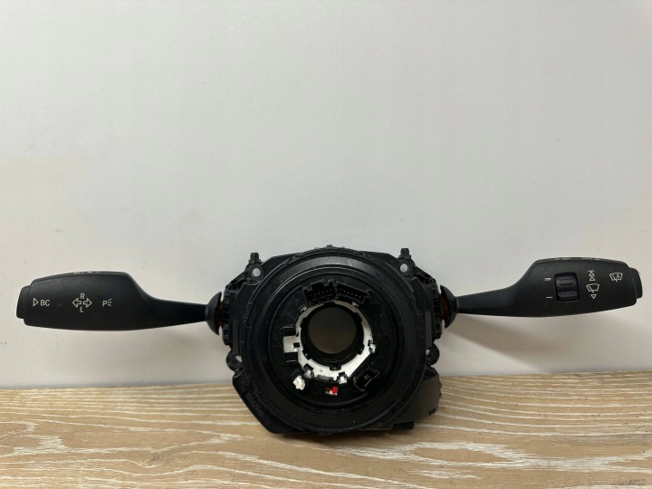 páčky pod volant a ovládanie Wszystkie BMW 3 F30 F35 F31 9351148