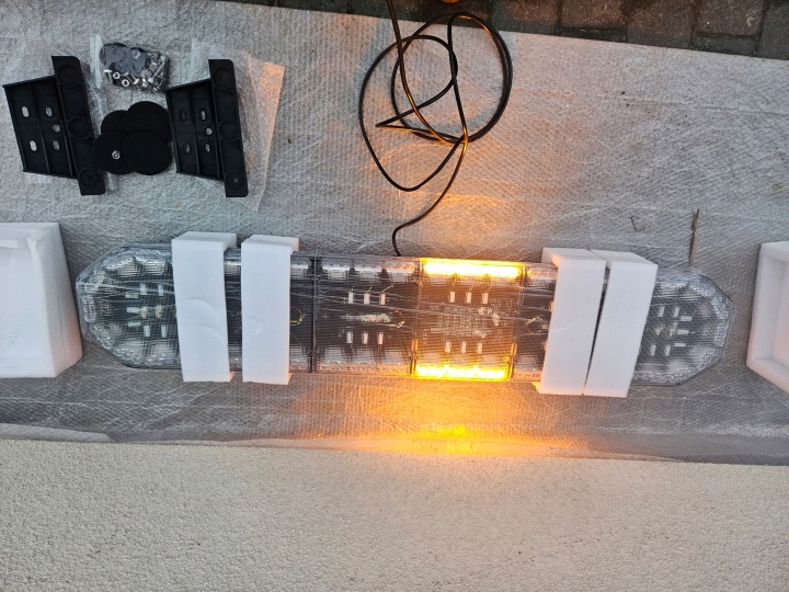 MAXIFLARE 1400 COGUT LED AVERTISSEMENT BEL 8
