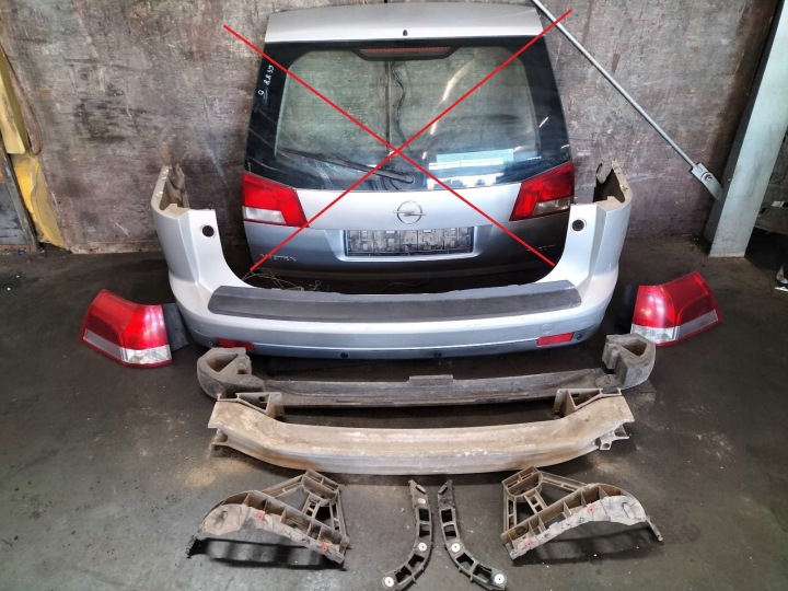 Pare choc Arrière + Renfort pare choc Sous Pare choc + Feux phare Arrière OPEL VECTRA C LIFT Z157
