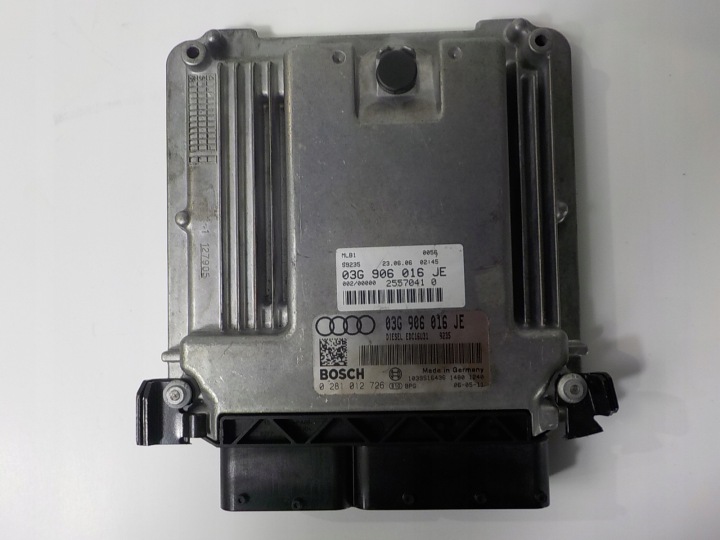 AUDI A4 B7 Computer Bedienteil 03G906016JE 0281012726