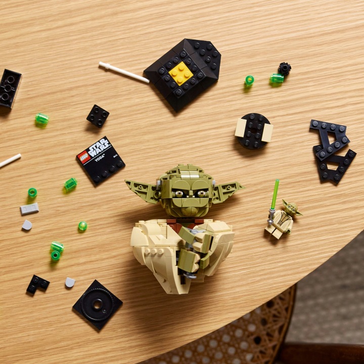 Конструктор Lego 75438 Star Wars Бюст Yoda — фото 6