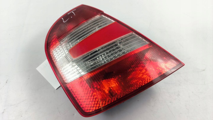 Feux phare Gauche Arrière 6Y6945095D SKODA FABIA et 5D HB LIFT