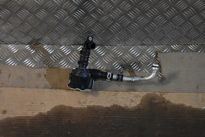IDEALNA POMPE EAU MOTEUR AUXILIAIRE AUDI PORSCHE 4.0 TFSI 1