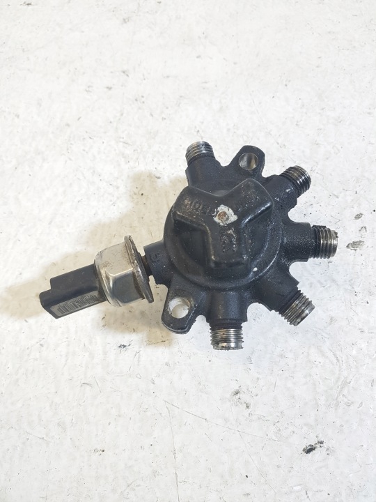 ROZDZIELACZ des Kraftstoffsbehälters FORD FOCUS MK2 4M5Q9D280DA