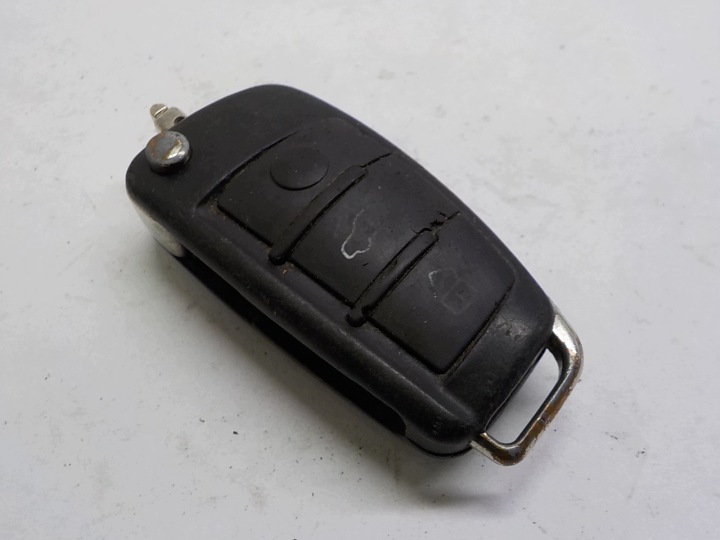 AUDI A3 II 8P Clé PILOT 434 MHZ