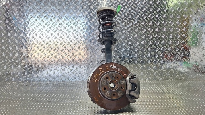 glavčina amortizer desni prednji dio 6876646 6862704 BMW CLUBMAN F54 S