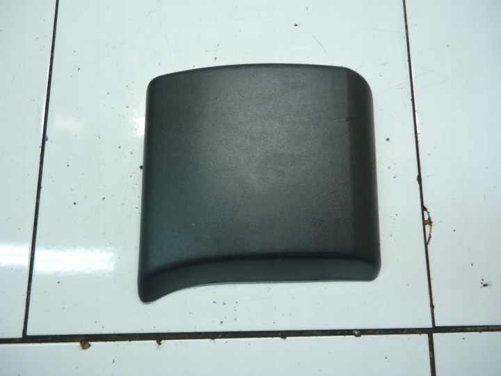 OPEL VIVARO RENAULT TRAFIC lista oldalsó jobb 8200326371D 8200036101D