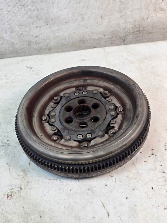 OTSEKOK DSG 4X4 VW PASSAT B7 03L105266AL 14