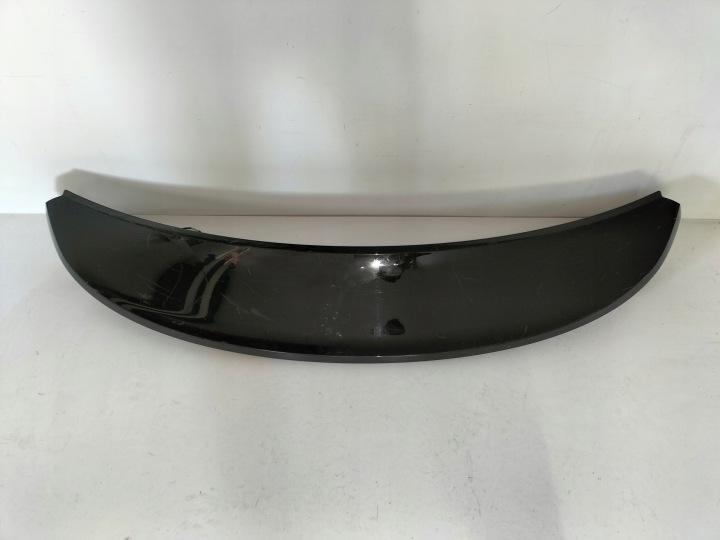AILERON LOTKA DU CAPOT ARRIÈRE AUDI Q4 E-TRON 22