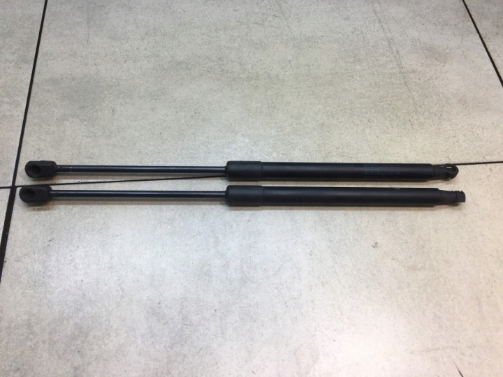 Dämpfer heckklappe Kofferraum VW PASSAT B6 3C9827550A