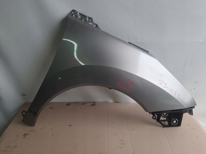 PEUGEOT 3008 and T84 09-16 fender right