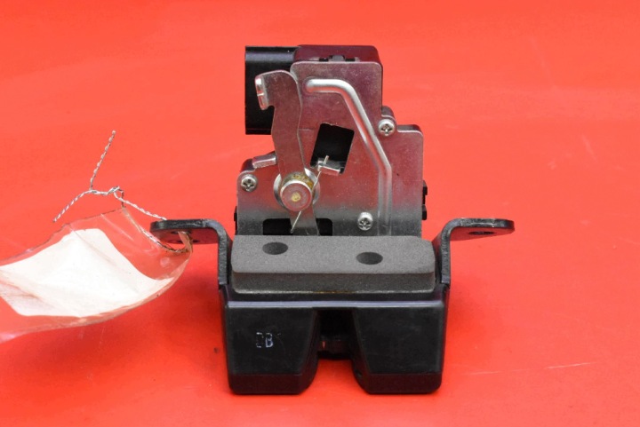 de la Serrure du capot Arrière Porte coffre hayon HYUNDAI I30 1 et FD KOMBI 07-10