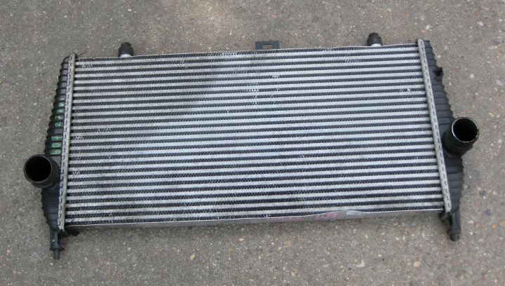 PEUGOT 607 2.7 HDI radiateur/refroidisseur intercooler 9649976880 D1388008