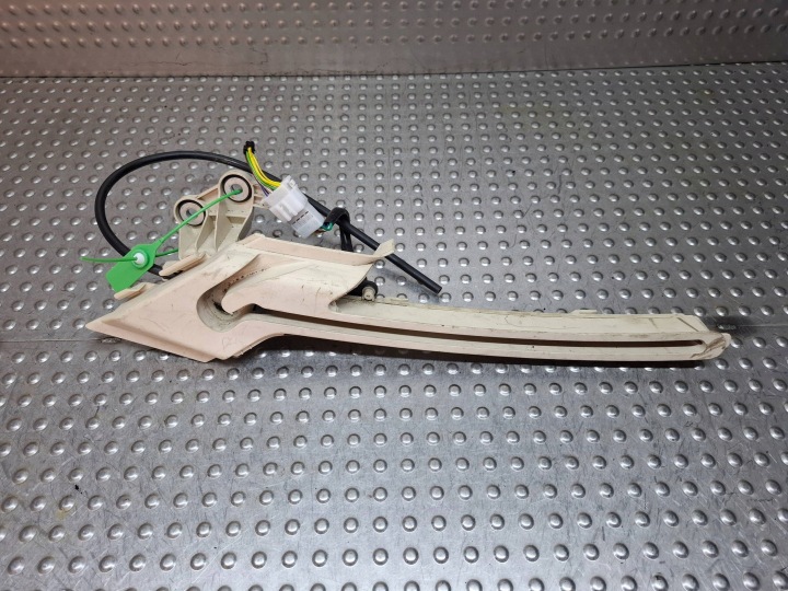 PROWADNICA ROLETY Droit Micro moteur 9918017269 MERCEDES C-KLASA W205