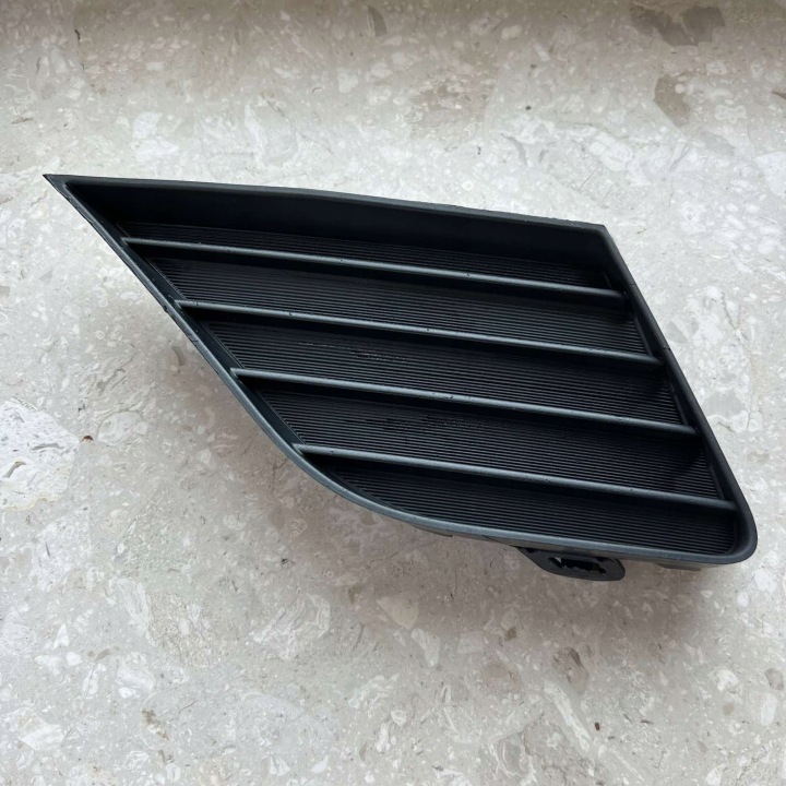 TOYOTA AVENSIS T27 LIFT III 3 Lüftungsgitter der Stoßstange links 53128-05020