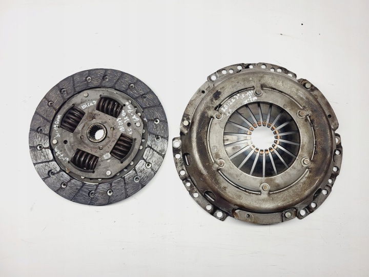 Kupplung Druckplatte Bremsscheibe Kupplungssatz Kupplungsscheibe SEAT IBIZA III 1.0 LUK 319007911 190mm garantie