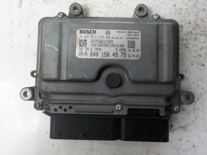MERCEDES Computer Bedienteil 0281012432 A6401504979