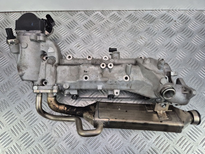 header pipe radiator EGR valve Mercedes E280 CDI W211 LF00052 OM642.920