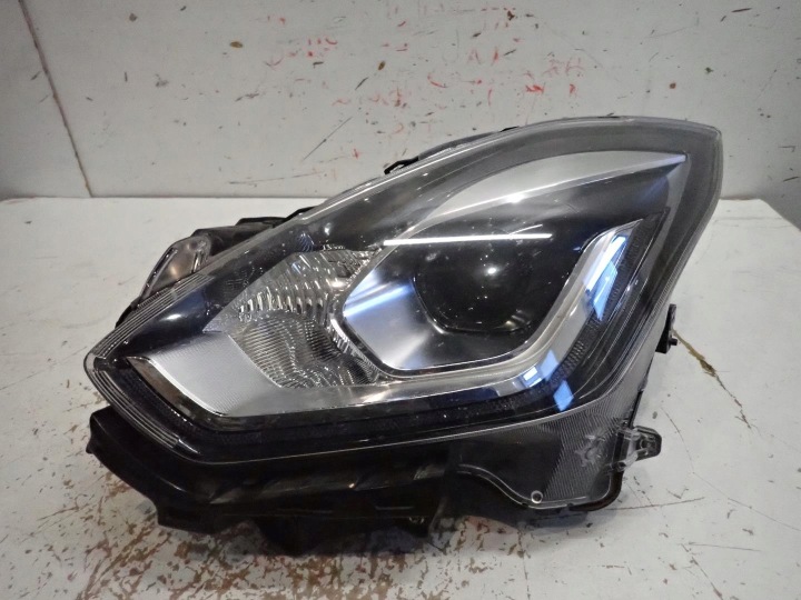 light front left SUZUKI SWIFT MK8 2017- FULL LED
