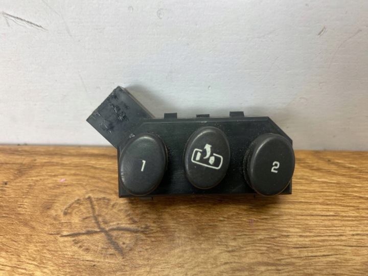 Bouton Bouton pamieci Siège Chevrolet Corvette C6 2005+