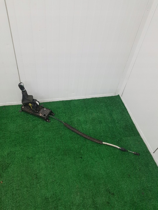 schaltkulisse schalt getriebe DSG 4x4 VOLKSWAGEN GOLF 7 5Q1713025AS