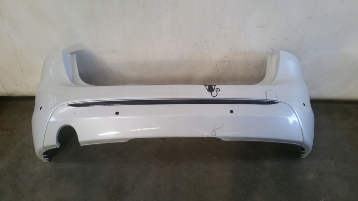 Paraurti posteriore mineral weiss A96 BMW F45