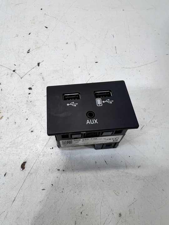 Adapter, Stecker PORT USB AUX AUDI A6 C7 4G0035736