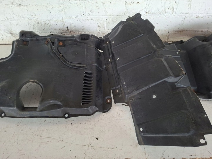Προστασία για κινητήρα Toyota Avensis T250 11