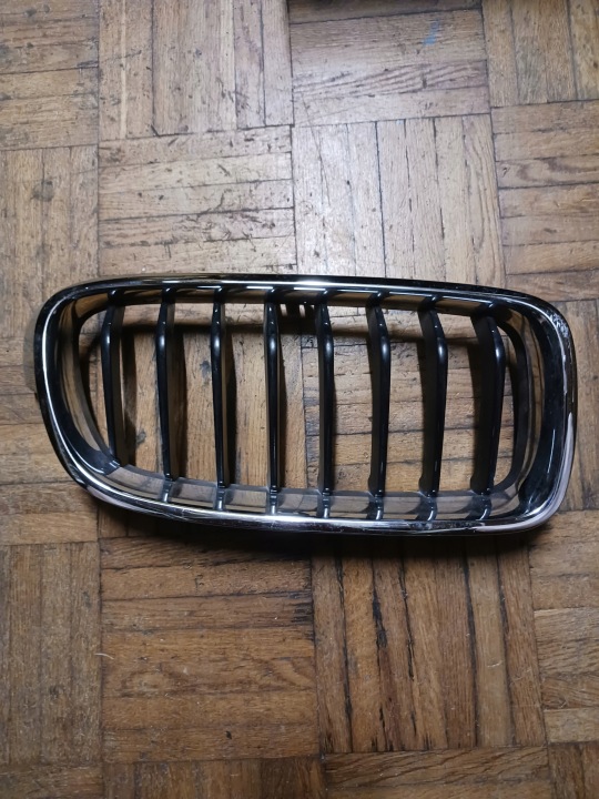 GRILLE/MASQUE GRILLE CALANDRE DROIT BMW 3 F30 F31 7295436 7295442
