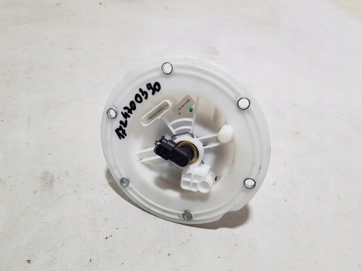 MERCEDES SLK R172 W172 SLC Pompe alimentation carburant PLYWAK 1724700390
