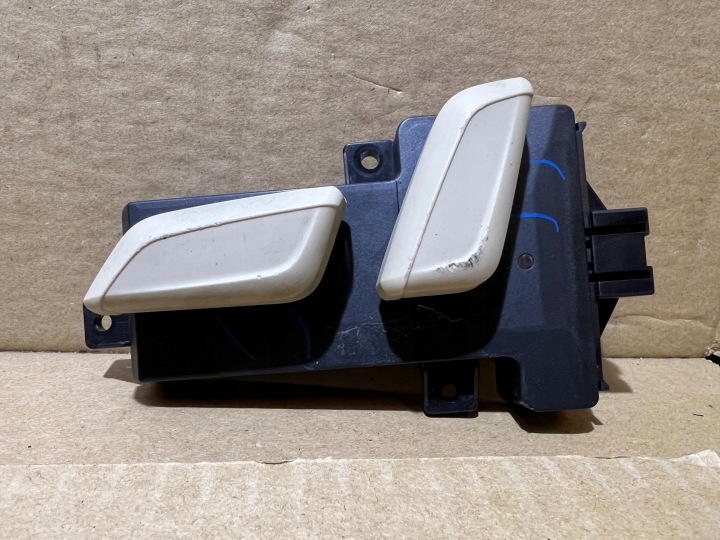 AUDI Q5 80A control panel seat left front 80A959747A