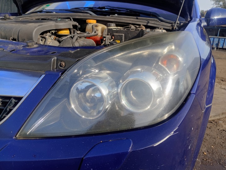 Reflektor licht links vorne vorne Opel Vectra C FL 04-08