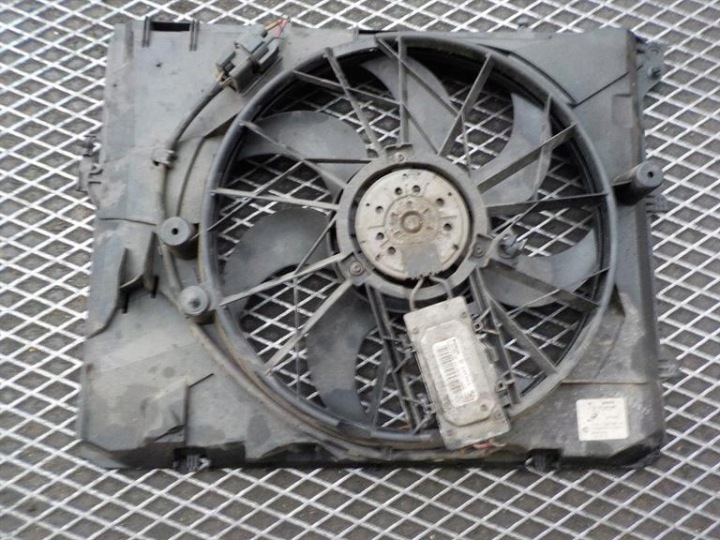 BMW 1 (E87) 2.0 D ORG Lüfter modul des Kühlers 1137328144