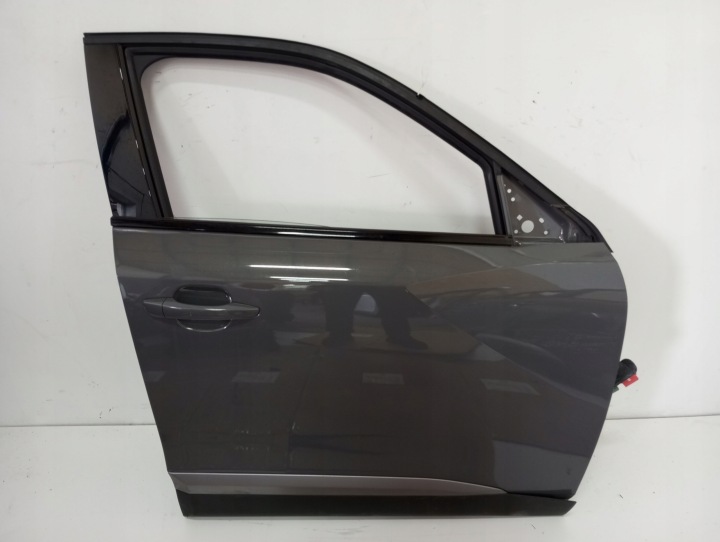 Portière Droit Avant PEUGEOT 2008 II 24R Endommagé