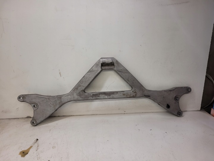 ROZPORKA erösített KIELICHOW AUDI A8 4H0806151B