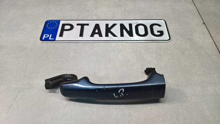 Poignée DZWI Gauche Avant VOLVO V50 2.0 136KM