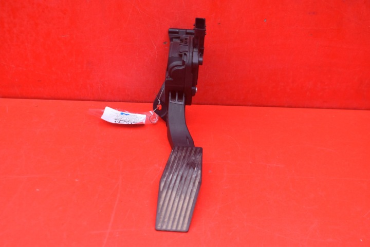 potenciometar pedala gasa EU 13252702 OPEL ASTRA 4 IV J 1.6 16V 115 KM 09-12