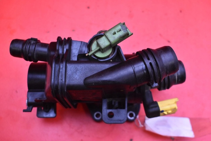 Scatola termostato 9807198480 PEUGEOT 308 2 II T9 1.2 THP 110 KM 13-17