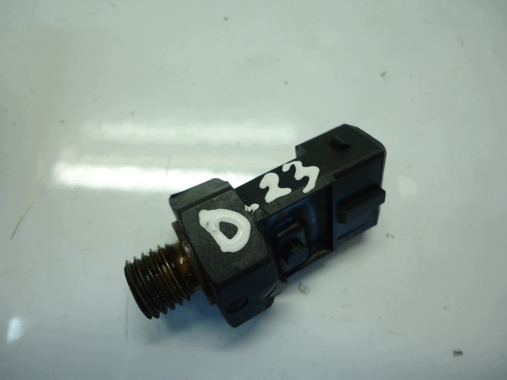 BMW E87 E90 2.0 N43B20 sensor of pressure oil 7549796