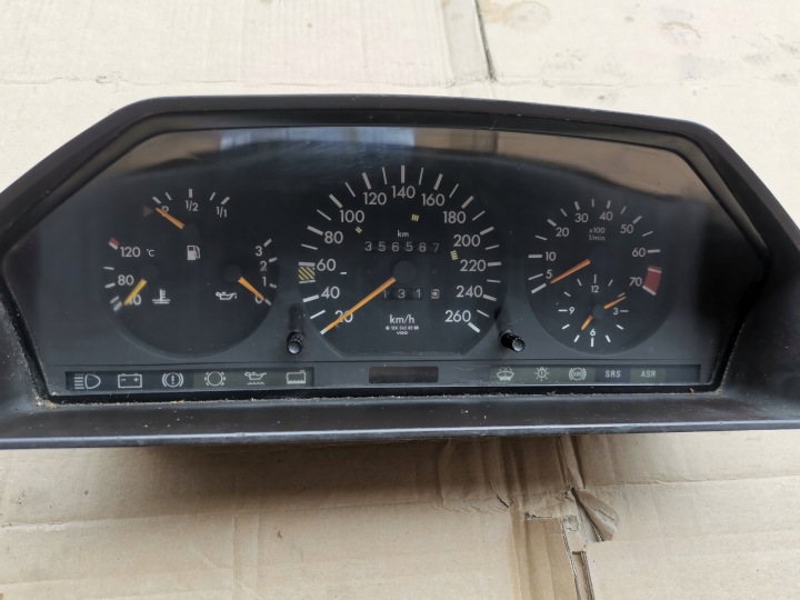 mercedes w124 dials asd 4matic 3,0 petrol 4x4