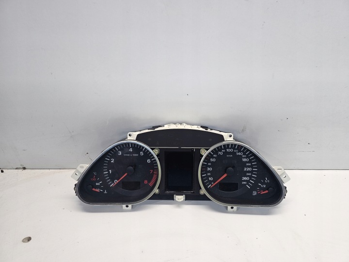 budíky budiky AUDI A6 C6 3.2 FSI 4F0920900R