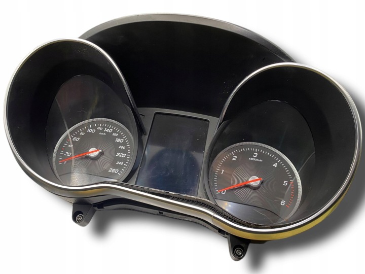 MERCEDES C KLASA W205 mutatók ZEGARY 2059008329 -- - $J