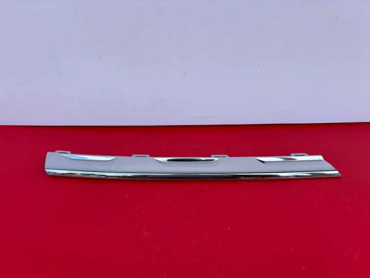 VW TIGUAN 2 II rechts CHROM Grill neu Leiste Schutzleiste 5NA853768A K79/PC609