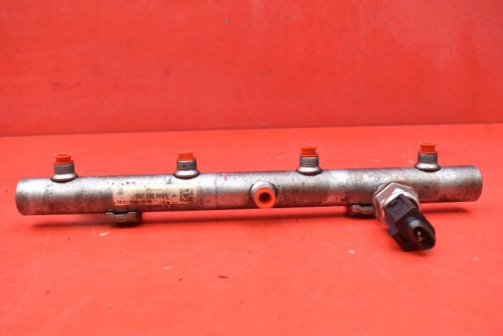 Kraftstoffverteiler Einspritzleiste 057130089K AUDI Q7 4L 4.2 TDI 326 KM 05-09